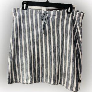 GAP Striped Mini Skirt in Navy and White